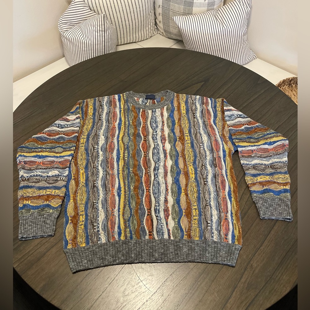 Vintage COOGI style sweater made in Italy size Large